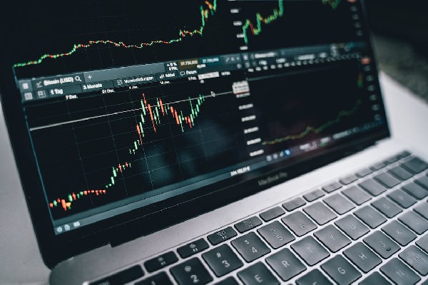 洪森：2025年柬埔寨经济预计增长5.2%